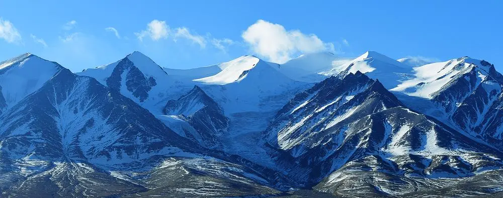 གཙང་པོའི་འགོ་ཁུངས་ནས་མཆེད་པའི་མི་དང་རང་བྱུང་འཆམ་མཐུན་མཉམ་གནས་ཀྱི་རོལ་དབྱངས།